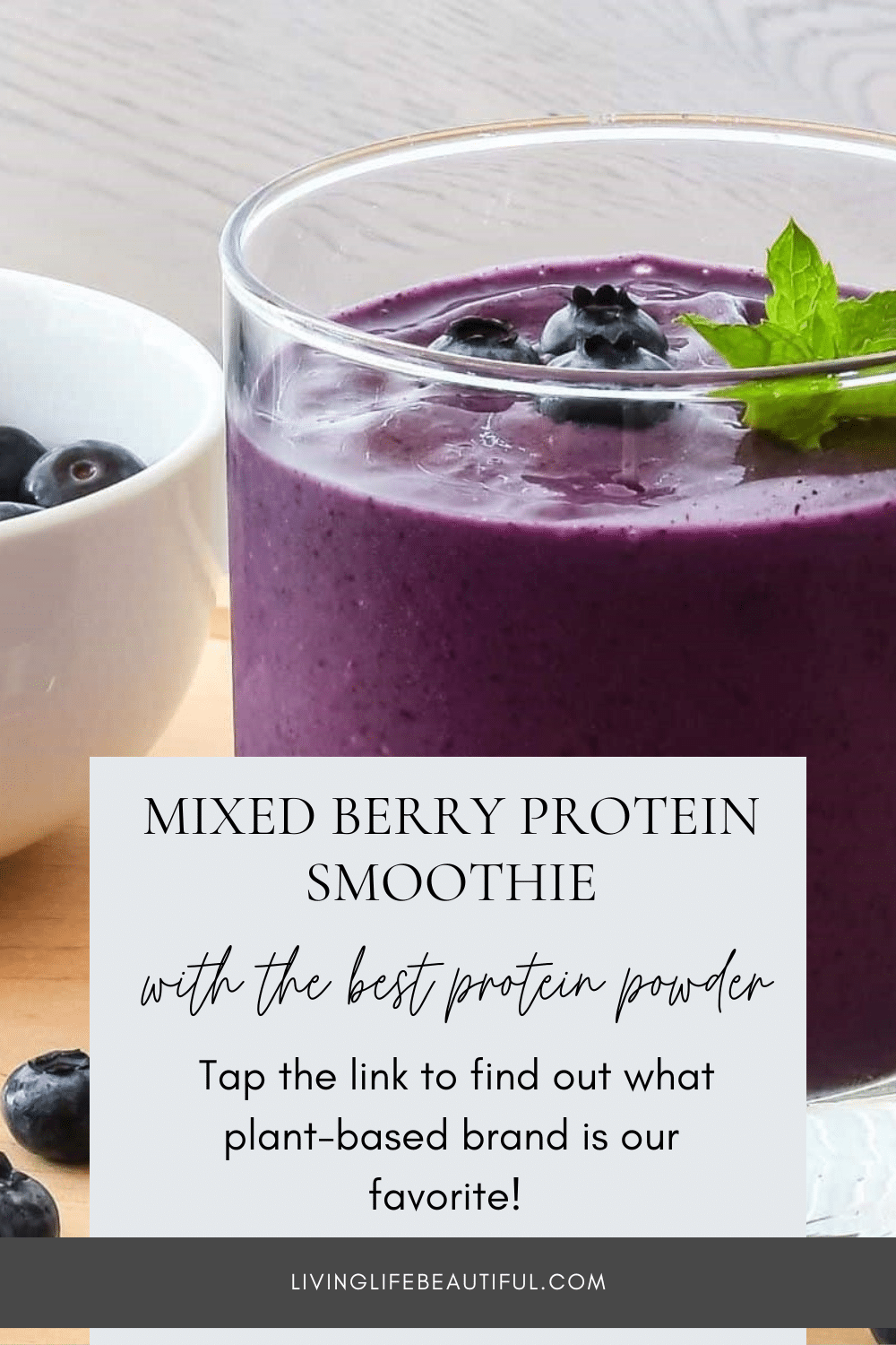 mixed berry protein smoothie