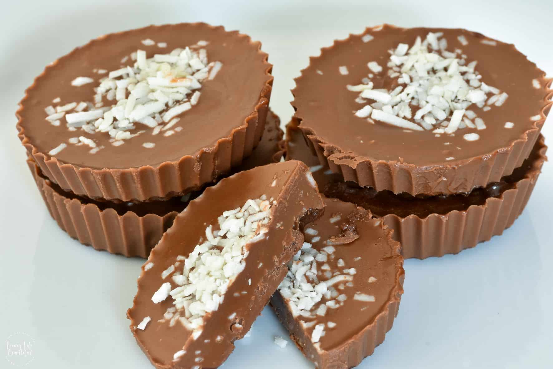 Healthier Chocolate Treats: Hazelnut Coconut Cups