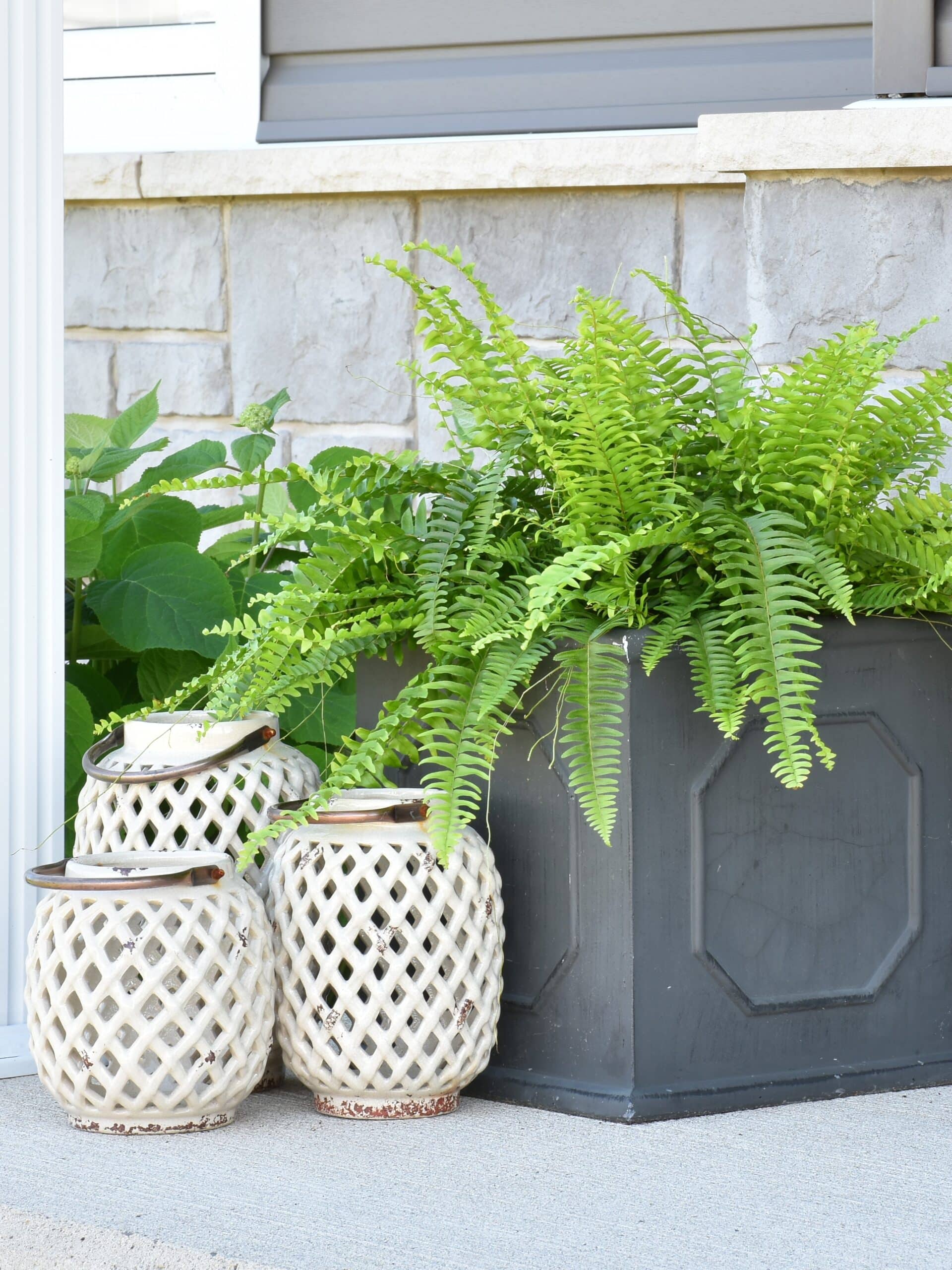 10 Easy and Affordable Front Porch Makeover Ideas