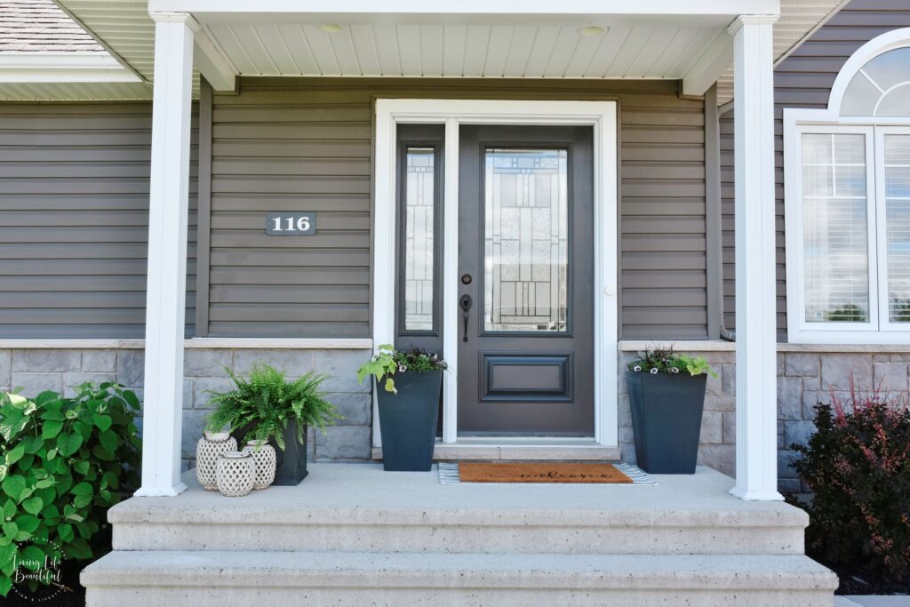 painting front door with Benjamin Moore Paint