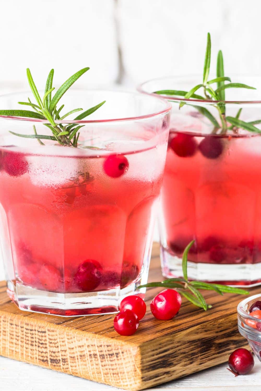 15 Holiday Inspired Cocktails Perfect for Entertaining Guests