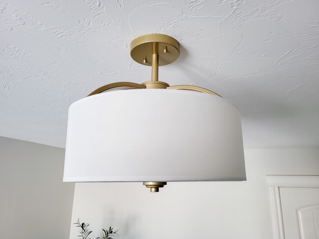 how to spray paint a light fixture
