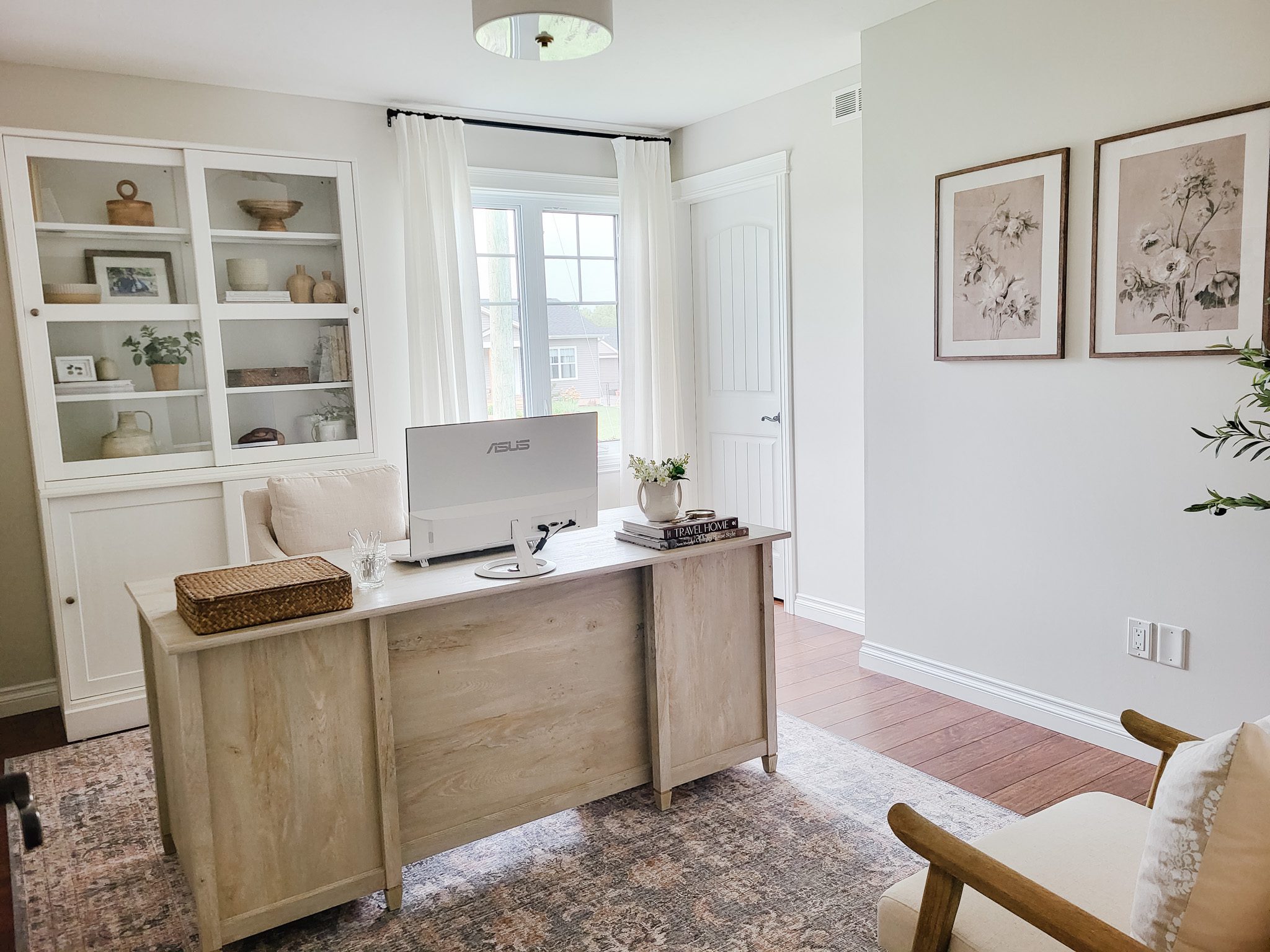 How to Create a Gorgeous Small Home Office on a Budget - Life's AHmazing!